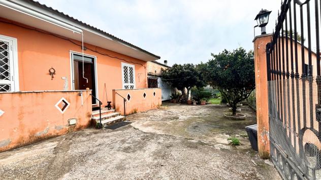 casa indipendente in vendita ad Aprilia