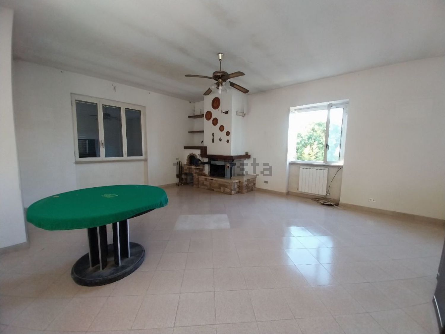 casa indipendente in vendita ad Aprilia in zona Cogna