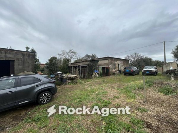 casa indipendente in vendita ad Aprilia
