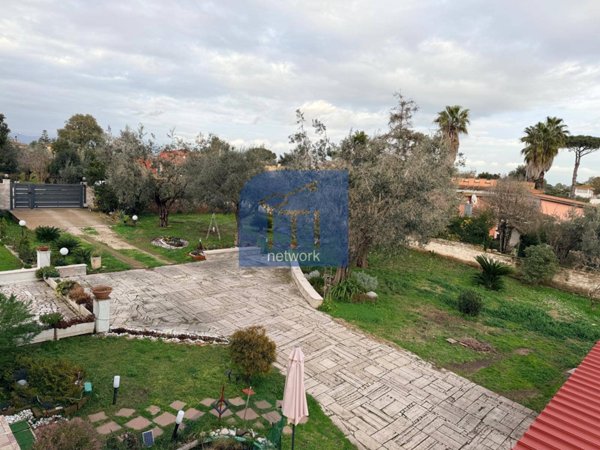 appartamento in vendita ad Aprilia in zona Cogna