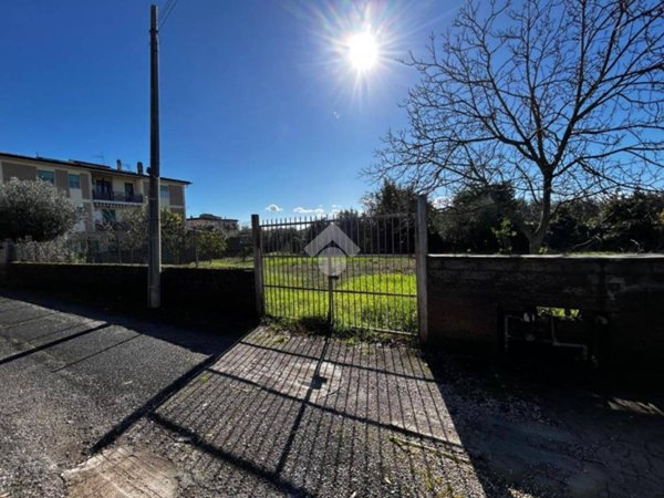 terreno agricolo in vendita ad Aprilia in zona Fossignano