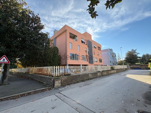 appartamento in vendita ad Aprilia