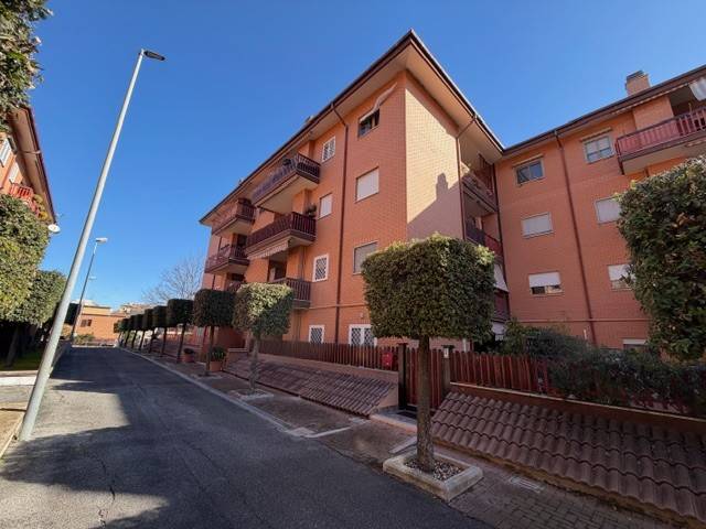 appartamento in vendita ad Aprilia