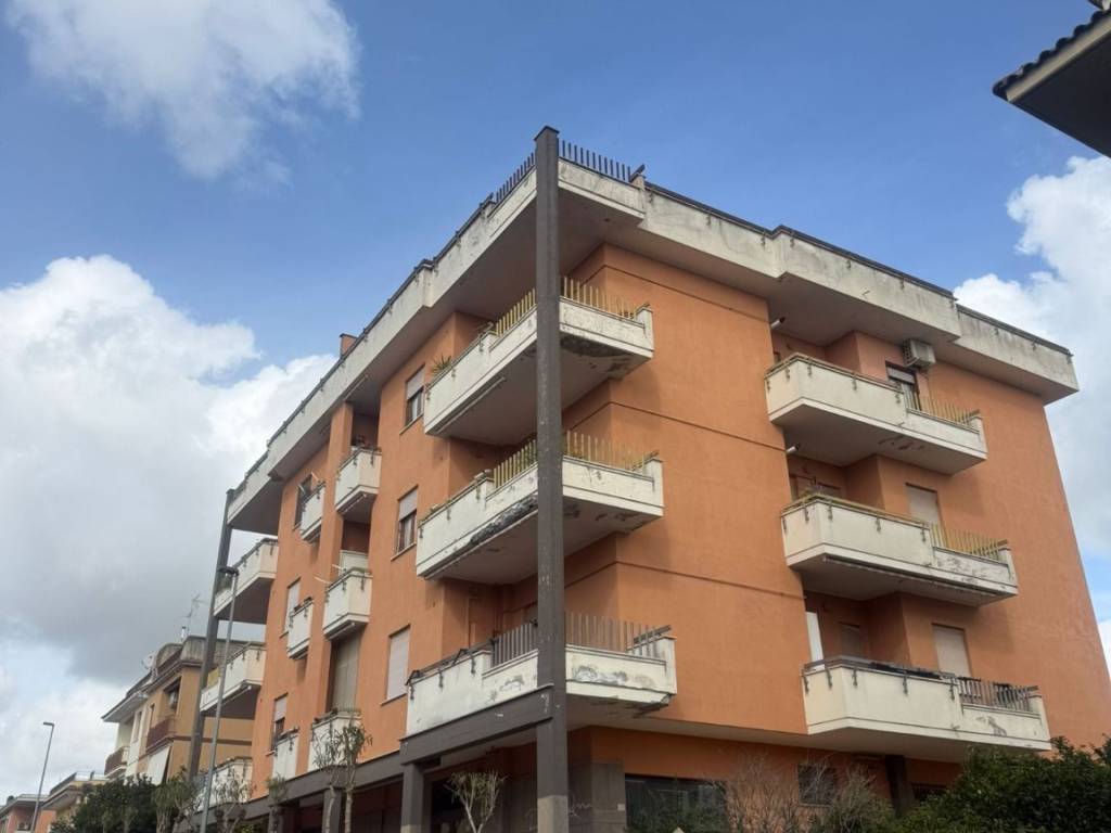 appartamento in vendita ad Aprilia