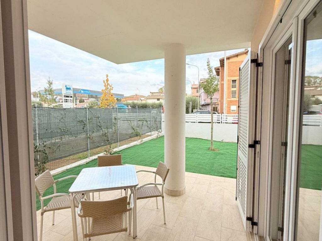 casa indipendente in vendita ad Aprilia in zona Campoleone
