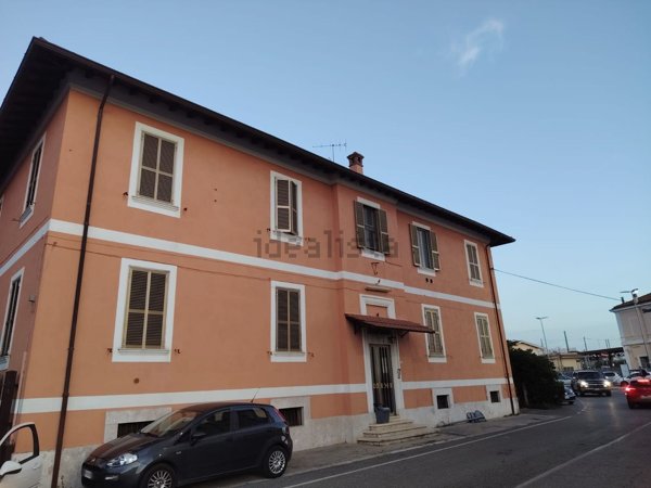 appartamento in vendita ad Aprilia in zona Campoleone