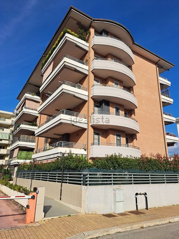 appartamento in vendita ad Aprilia