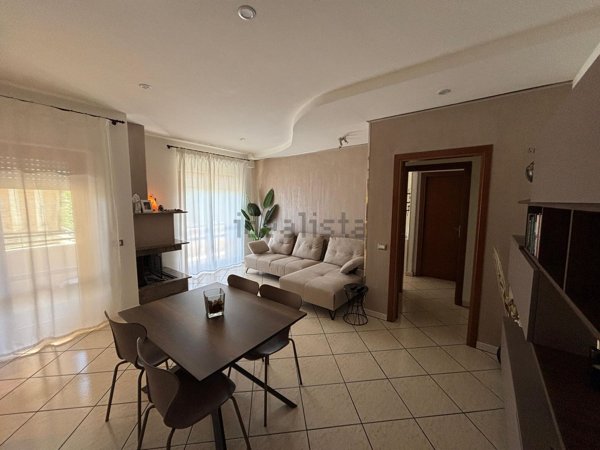 appartamento in vendita ad Aprilia in zona Campoleone