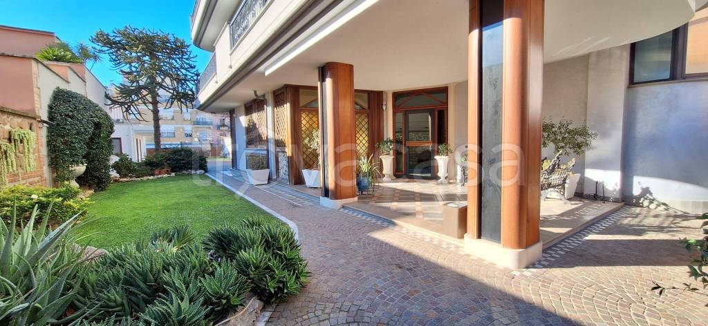 appartamento in vendita ad Aprilia