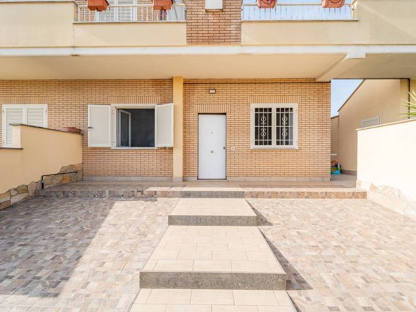 appartamento in vendita ad Aprilia in zona Camilleri-Vallelata