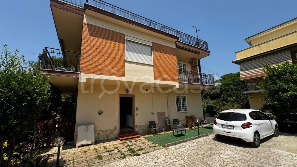 appartamento in vendita ad Aprilia