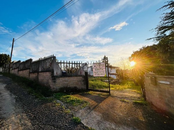 casa indipendente in vendita ad Aprilia