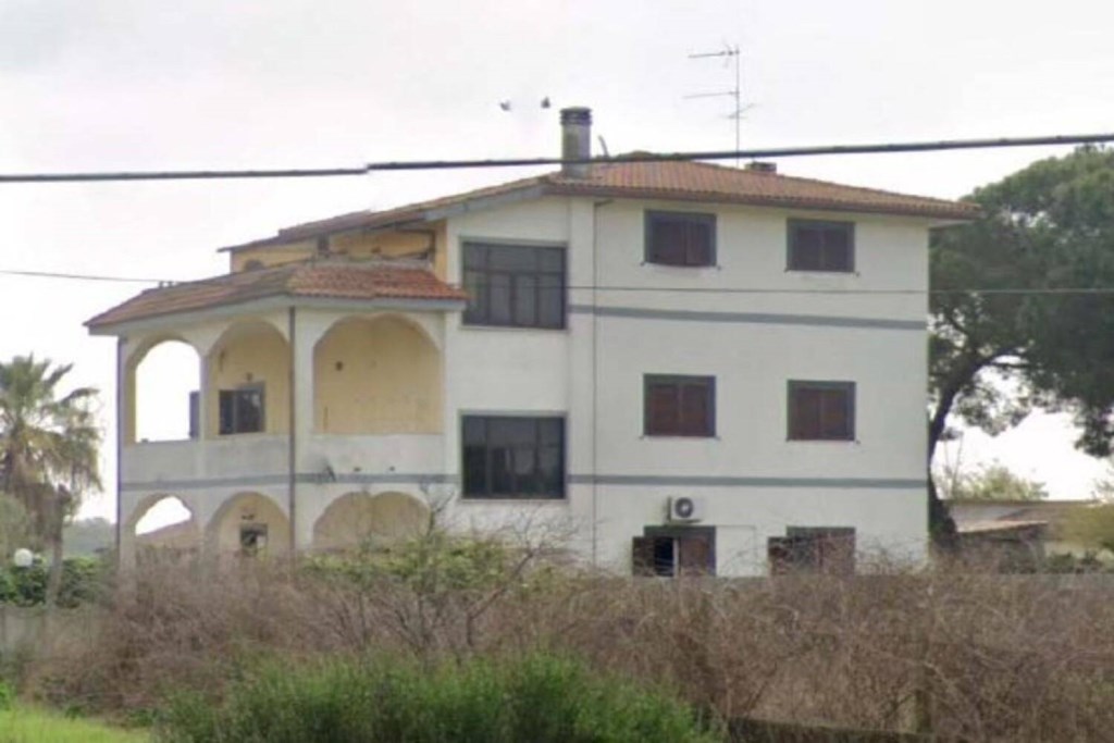 appartamento in vendita ad Aprilia in zona Campoverde