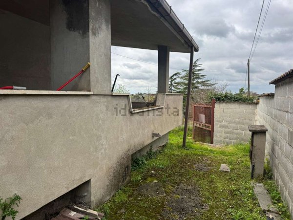 casa indipendente in vendita ad Aprilia