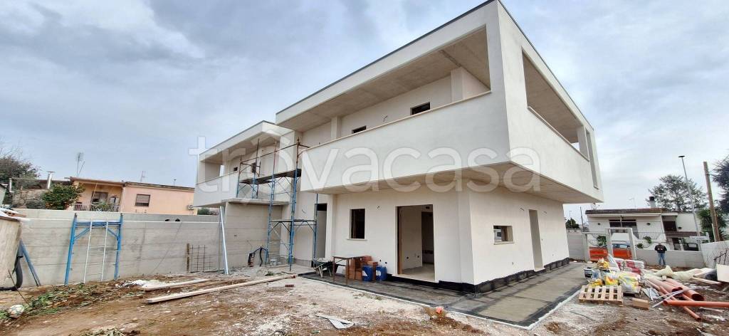 casa indipendente in vendita ad Aprilia