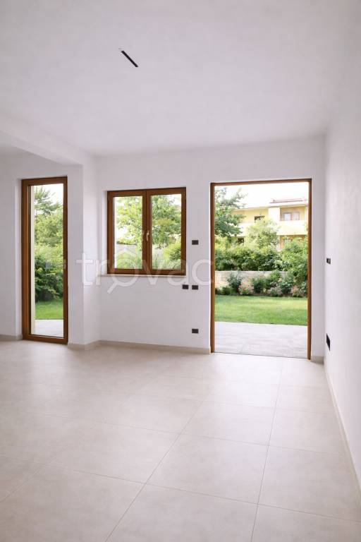 appartamento in vendita ad Aprilia