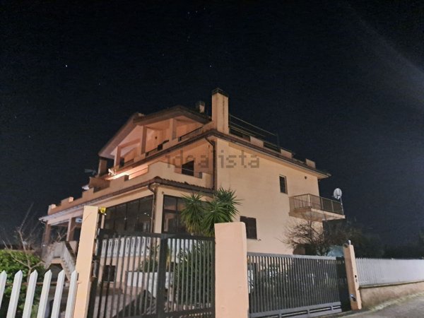 appartamento in vendita ad Aprilia