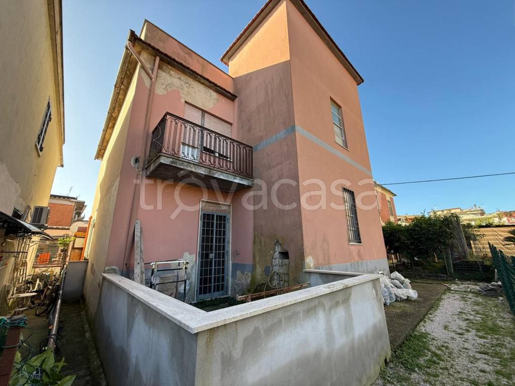 appartamento in vendita ad Aprilia