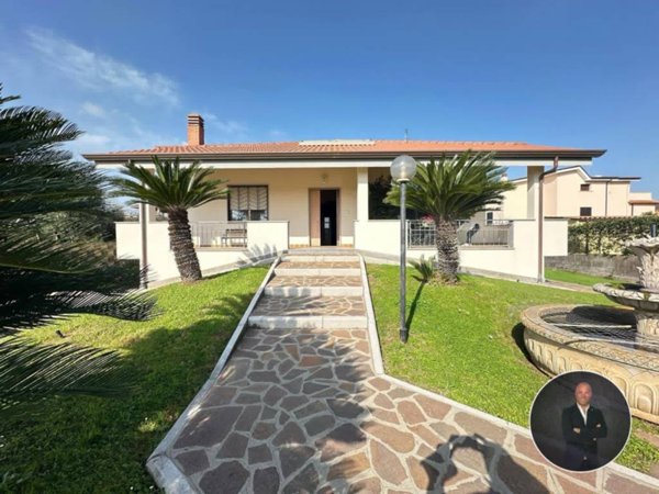 casa indipendente in vendita ad Aprilia