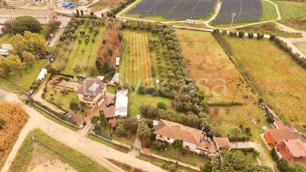 casa indipendente in vendita ad Aprilia