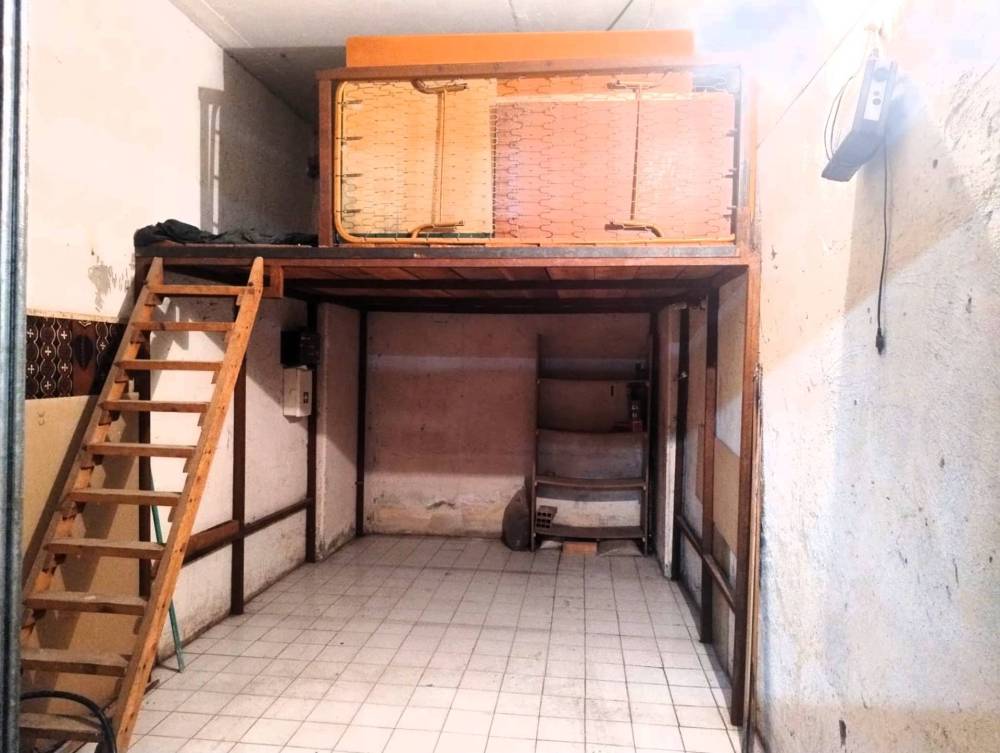 ufficio in vendita ad Aprilia