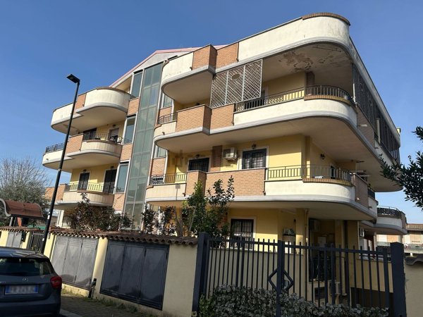 appartamento in vendita ad Aprilia