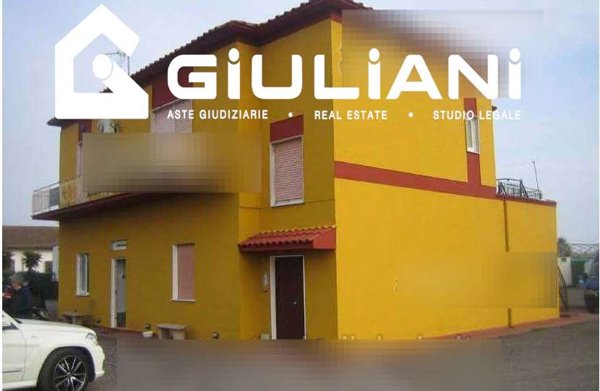 casa indipendente in vendita ad Aprilia in zona Genio Civile