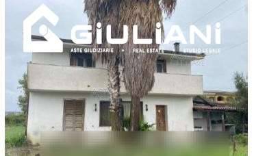 casa indipendente in vendita ad Aprilia