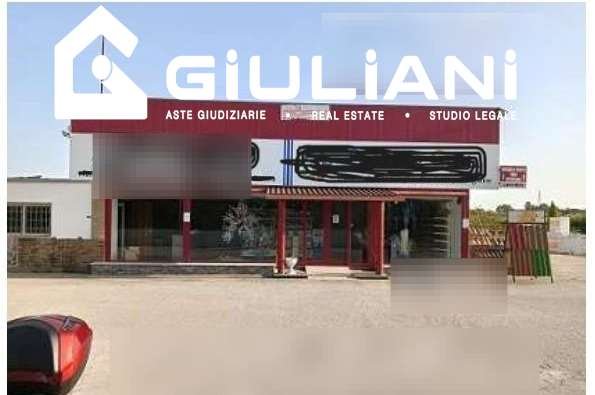 negozio in vendita ad Aprilia in zona Genio Civile