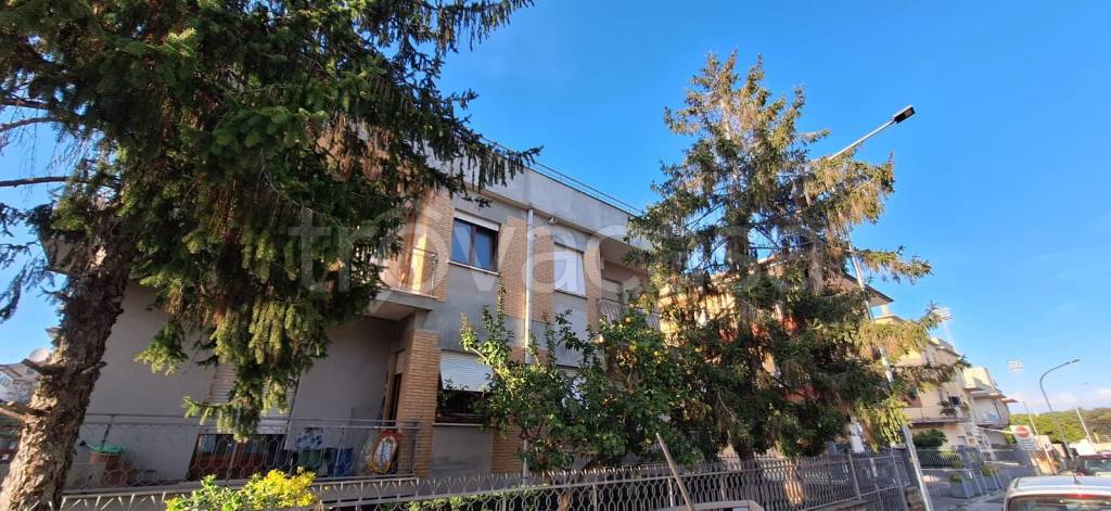 appartamento in vendita ad Aprilia