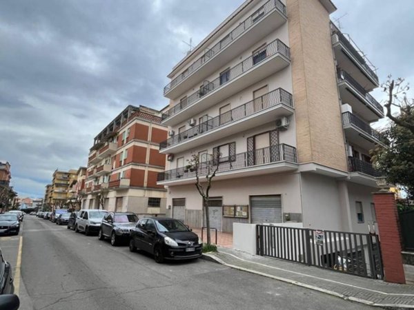 appartamento in vendita ad Aprilia