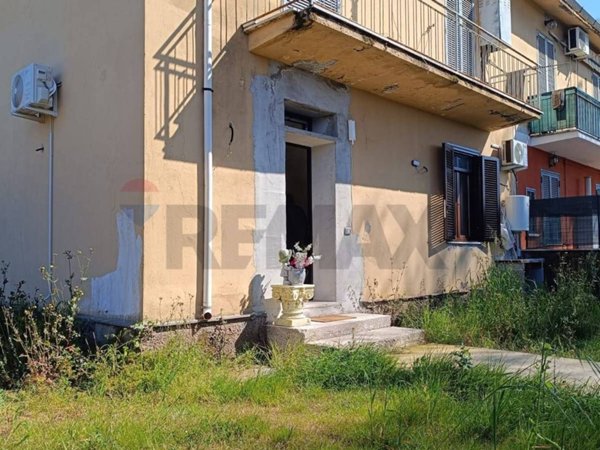 casa indipendente in vendita ad Aprilia in zona Campo di Carne