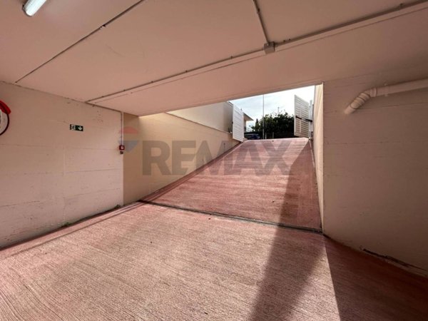 intera palazzina in vendita ad Aprilia