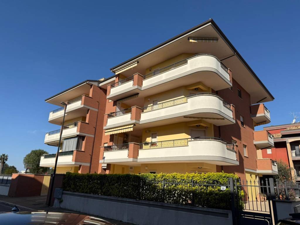 appartamento in vendita ad Aprilia