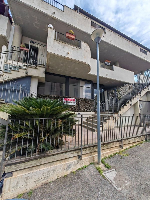 appartamento in vendita ad Aprilia in zona Campoleone