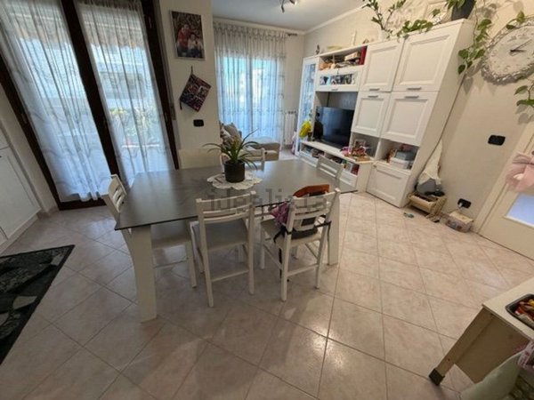 appartamento in vendita ad Aprilia
