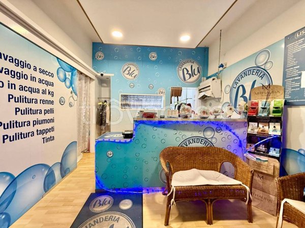 negozio in vendita ad Aprilia