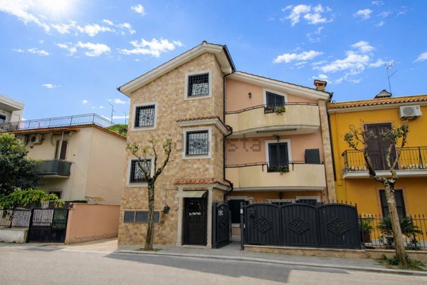 appartamento in vendita ad Aprilia