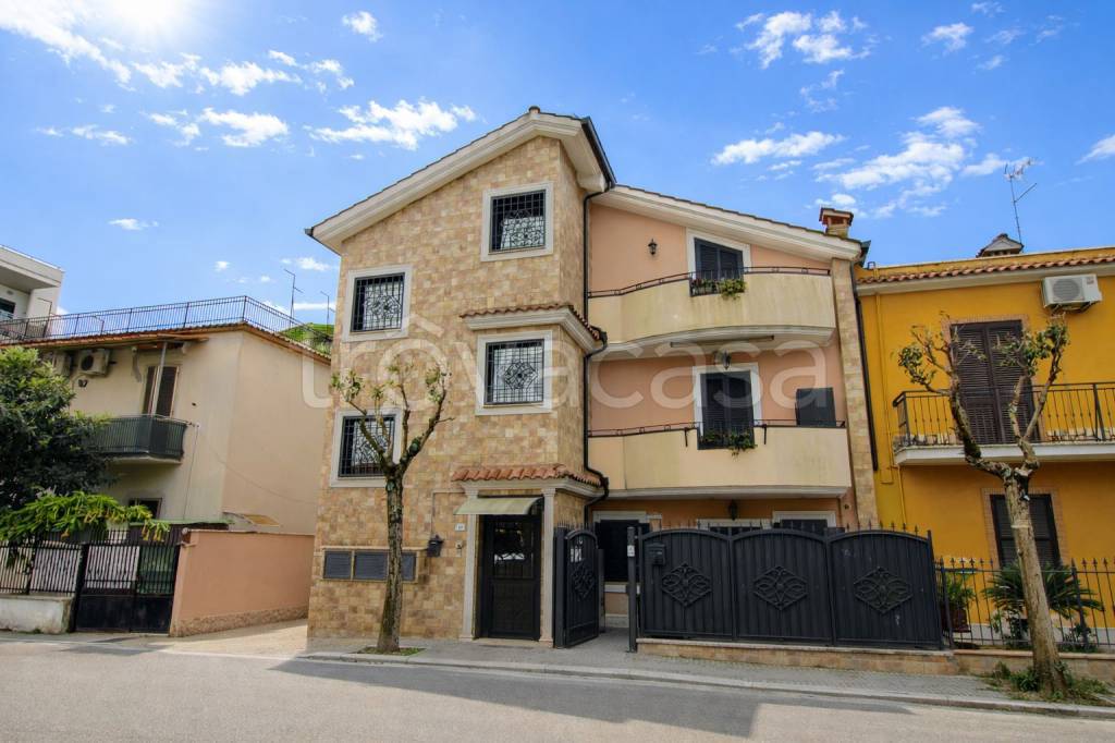 appartamento in vendita ad Aprilia