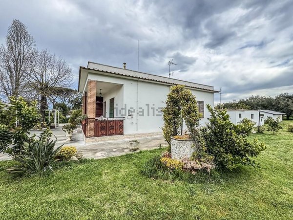 appartamento in vendita ad Aprilia in zona Fossignano