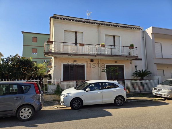 casa indipendente in vendita ad Aprilia