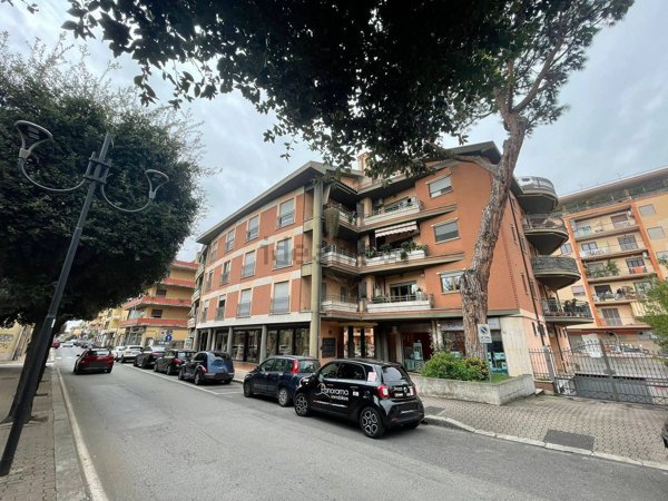 appartamento in vendita ad Aprilia