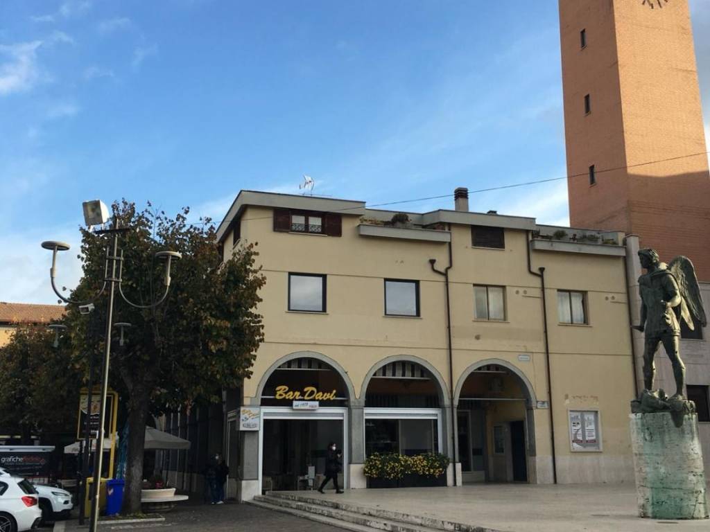 ufficio in vendita ad Aprilia