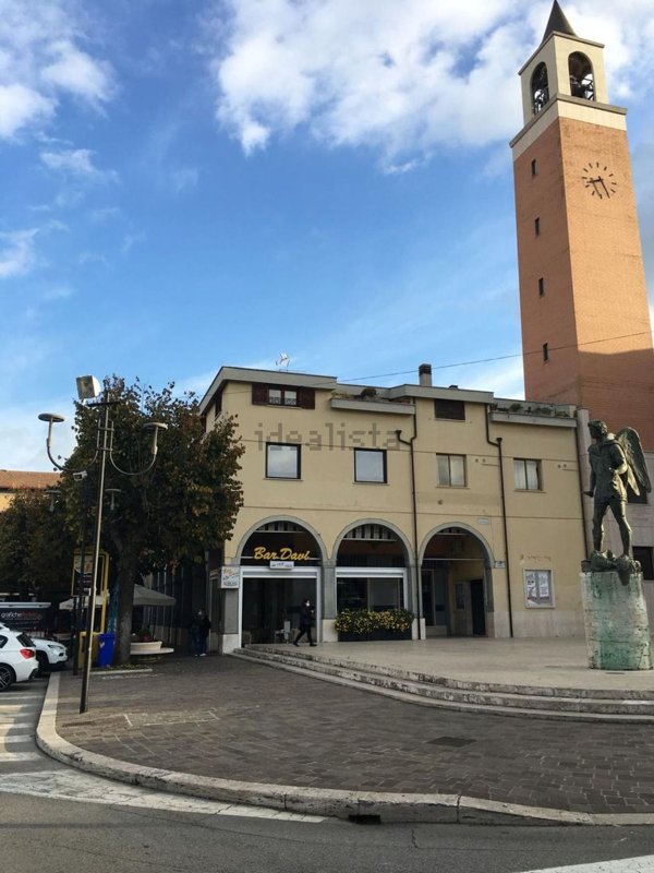 ufficio in vendita ad Aprilia