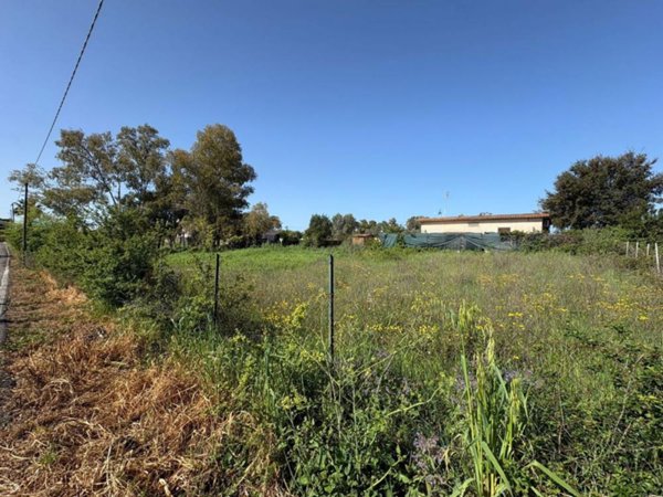 terreno agricolo in vendita ad Aprilia in zona Fossignano