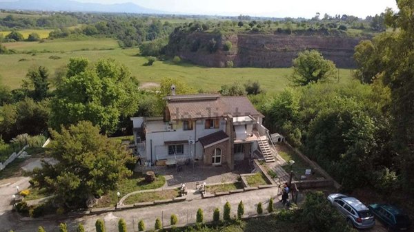 casa indipendente in vendita ad Aprilia