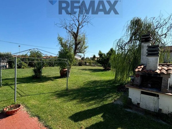 terreno agricolo in vendita ad Aprilia in zona Fossignano