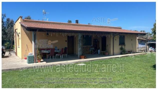 terreno edificabile in vendita ad Aprilia in zona Cogna