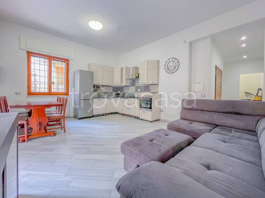 appartamento in vendita ad Aprilia