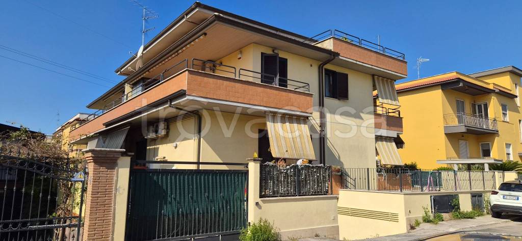 appartamento in vendita ad Aprilia